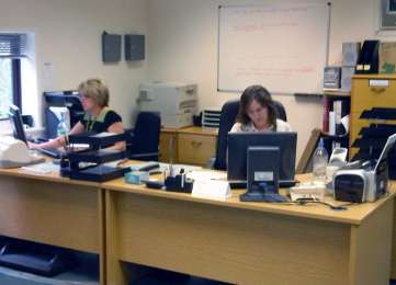 Office Space Alton, Day Office, Hot Office Desk space Alton, Rent Office Space in Alton